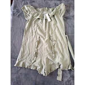 Womes Edit By Nine Women Ivory Romper‎ S NWT Light Green.